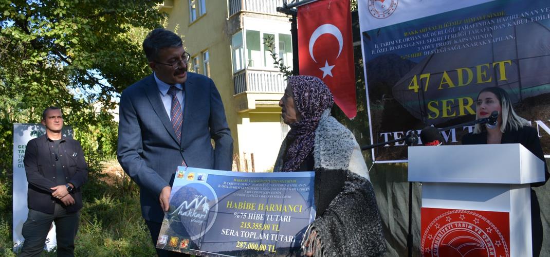 15 EKİM DÜNYA KADIN ÇİFTÇİLER GÜNÜNDE SERA TESLİM TÖRENİ